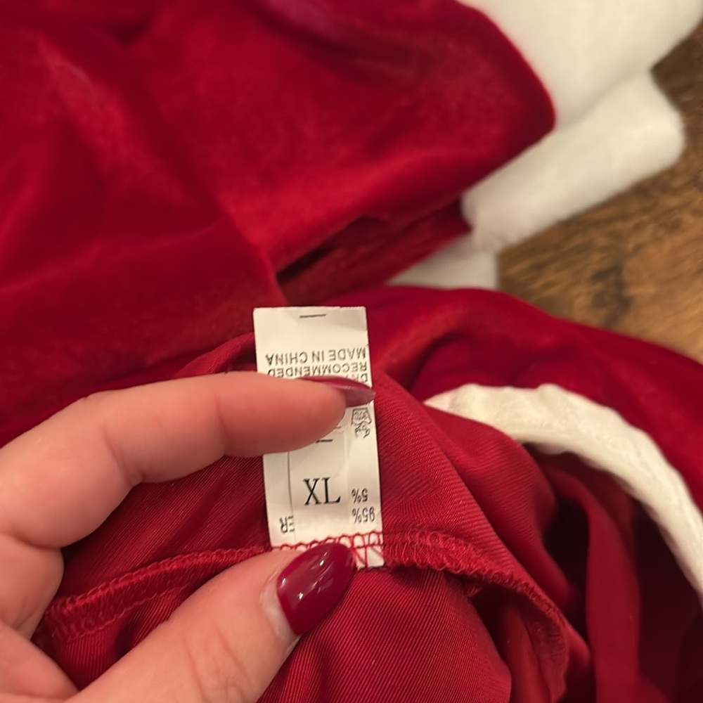 Santa dress - Picture 2 of 5